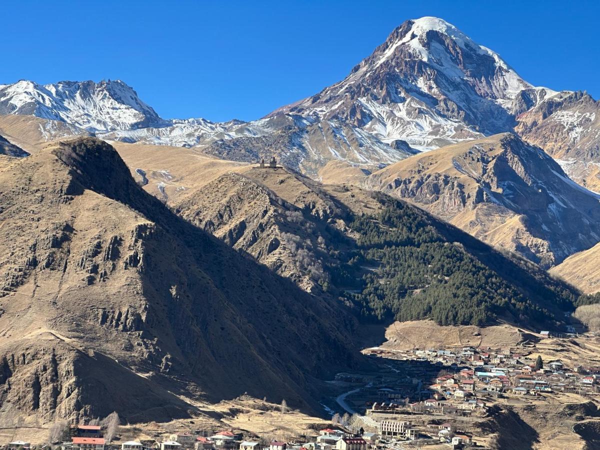 Dachi Inn Kazbegi Exterior foto